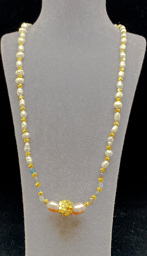 Pink & Rice Pearl with Golden Plate Daisy Necklace